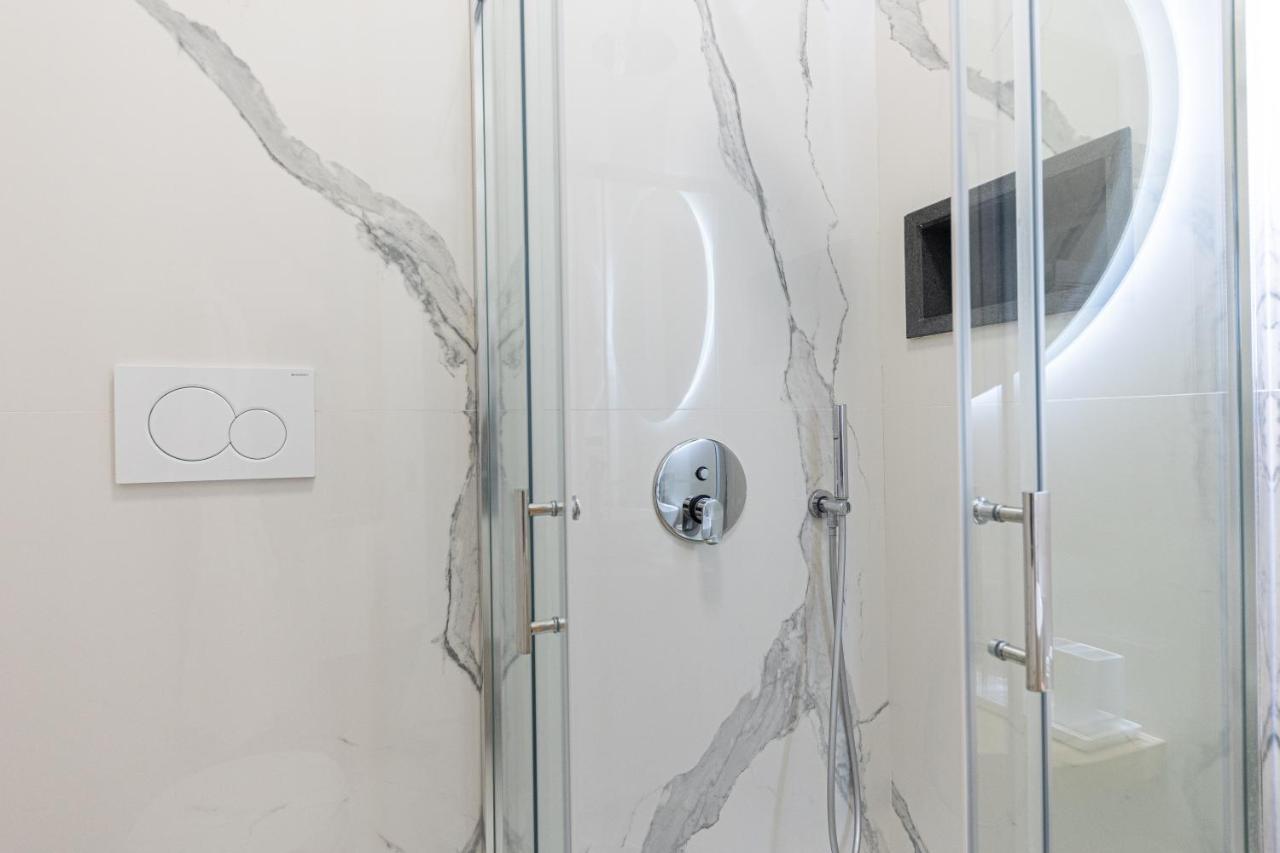 Suite Apartment Capri Con Jacuzzi In Piazzetta Ngoại thất bức ảnh