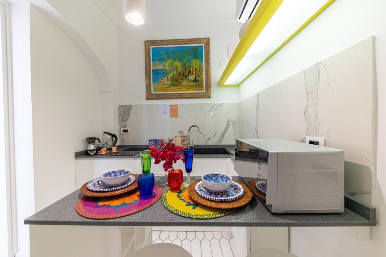 Suite Apartment Capri Con Jacuzzi In Piazzetta Ngoại thất bức ảnh